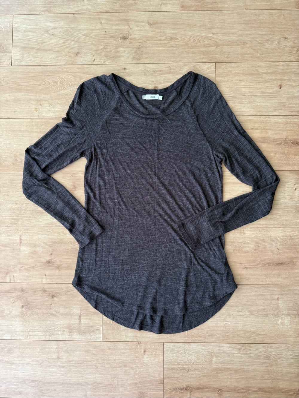 Vince Charcoal Gray 100% Viscose Long Sleeve Tee Lightweight Raglan Top Small